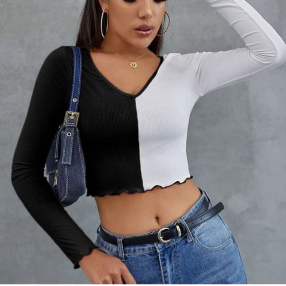 Shein Cropped Long Sleeve Black & White